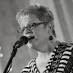 Meet your Posher, Leslie